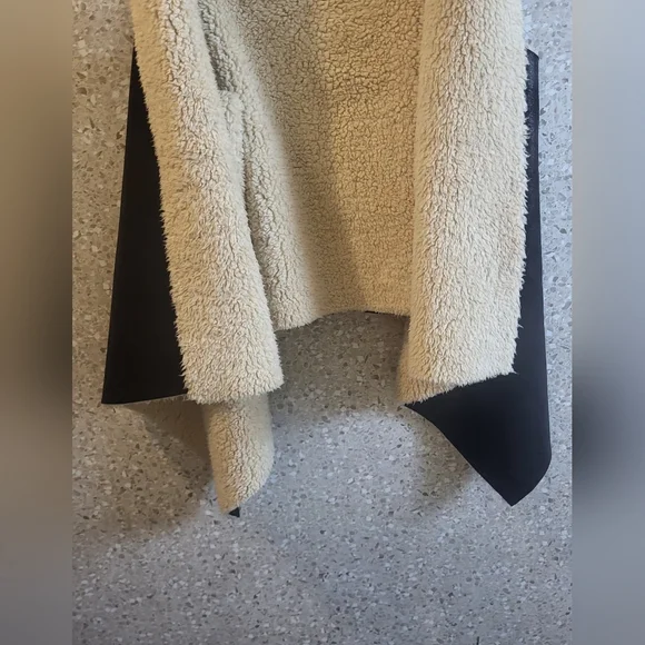 Vest For Womens Faux Leather, Black, Faux Fur, "Celle" 42 Chest - Picture 7 of 12